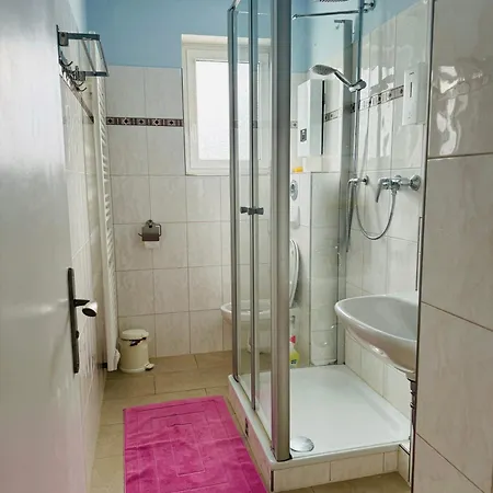 Grosse Mit Traumkueche I 24 H Check In I Free Parking Lejlighed